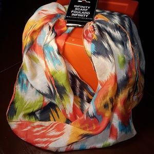 😲Infinity Scarf (FREE add-on item)